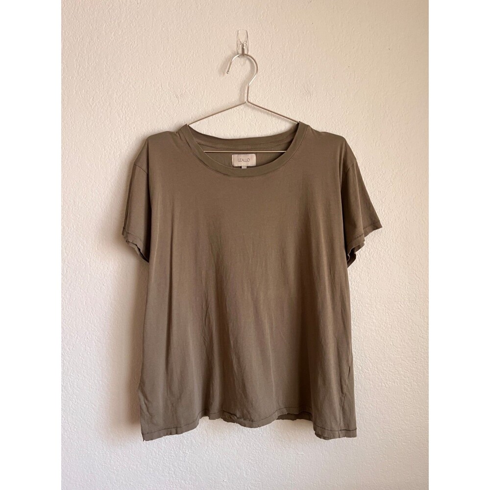 Leallo Women's Chloe Distressed Tee in Olive Size XL